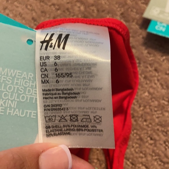 Brand new H&M bikini set!! Still has tags - Picture 5 of 11